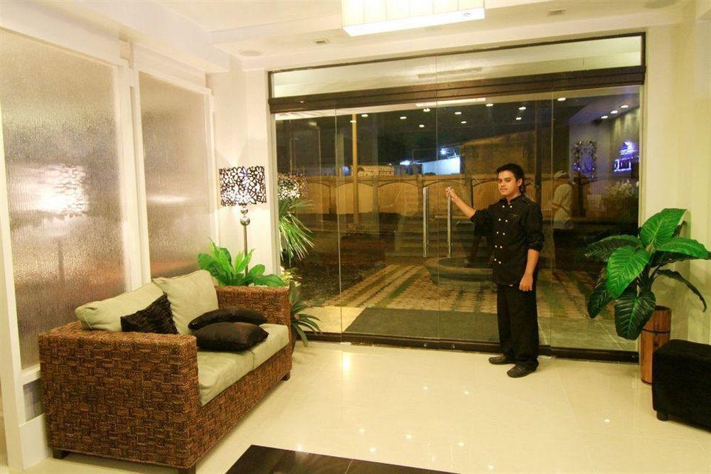 Urban Manor Hotel Roxas City Eksteriør bilde