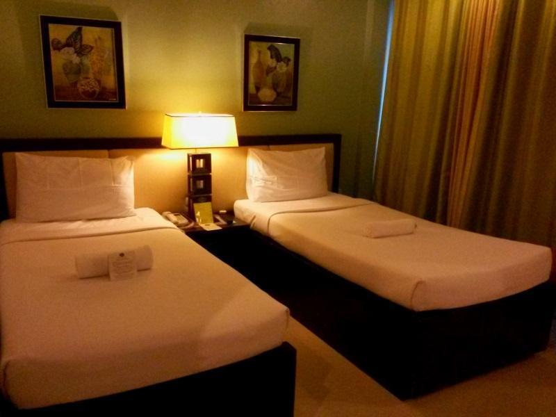 Urban Manor Hotel Roxas City Eksteriør bilde