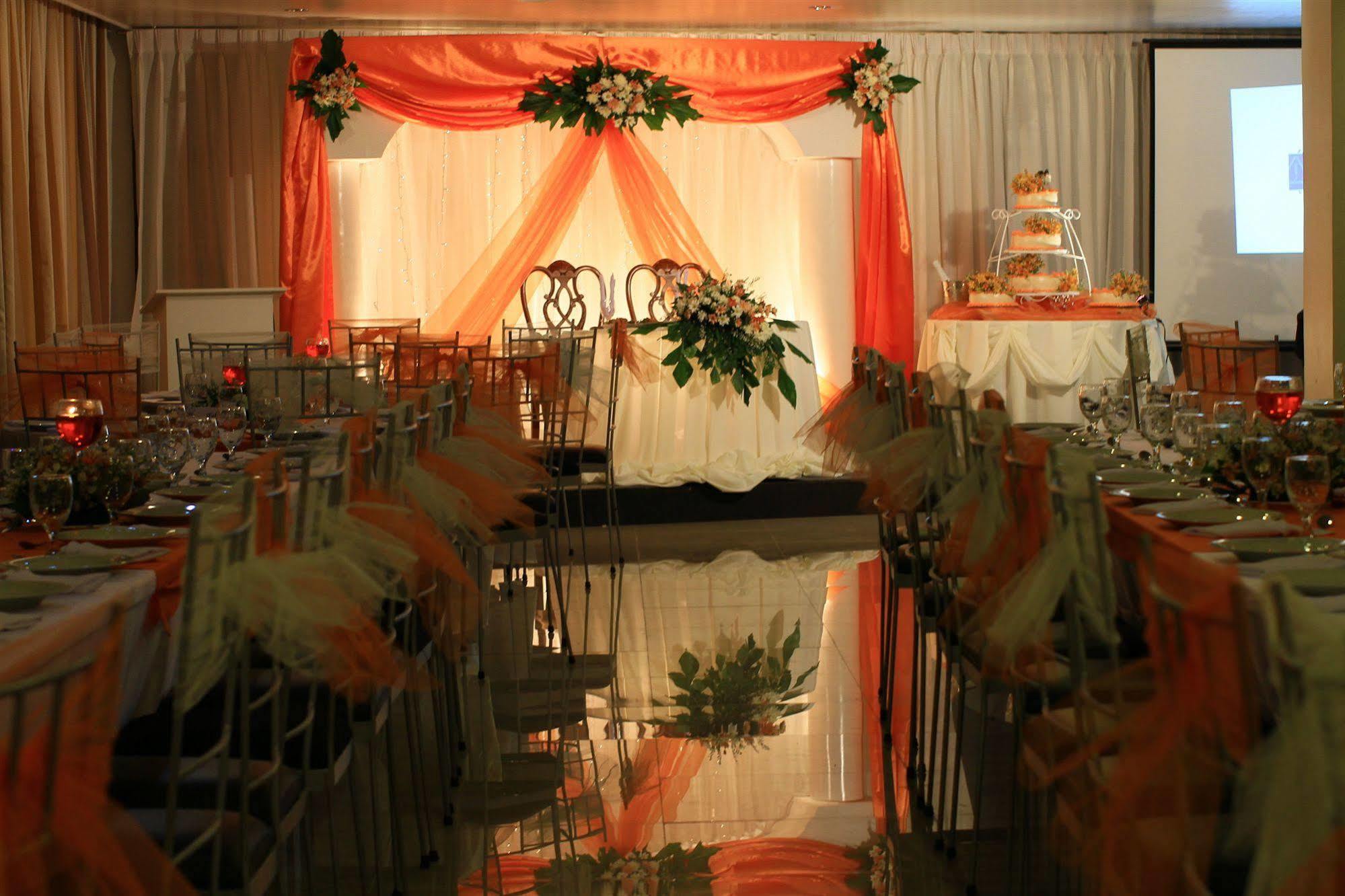 Urban Manor Hotel Roxas City Eksteriør bilde